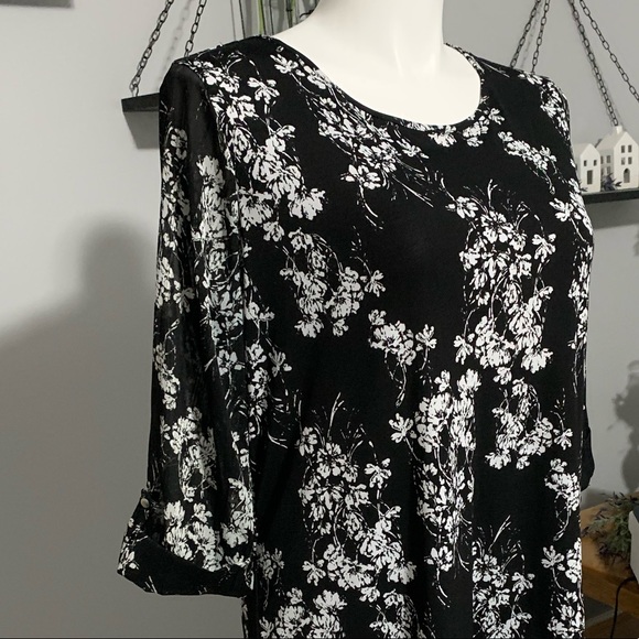 Tunic - Picture 2 of 4